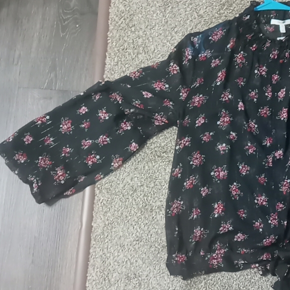 Flower print blouse - Picture 3 of 5